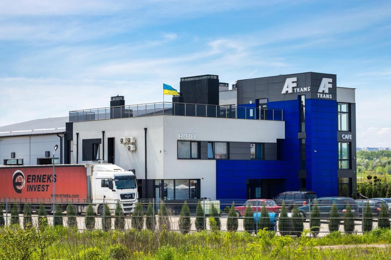 Af Trans Hotel Marshyntsi Exteriér fotografie